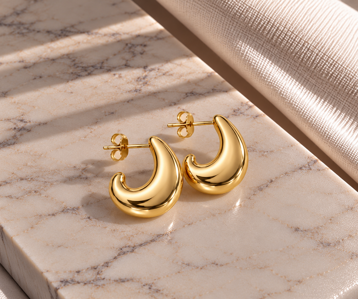 Aria Earrings - Gold.
