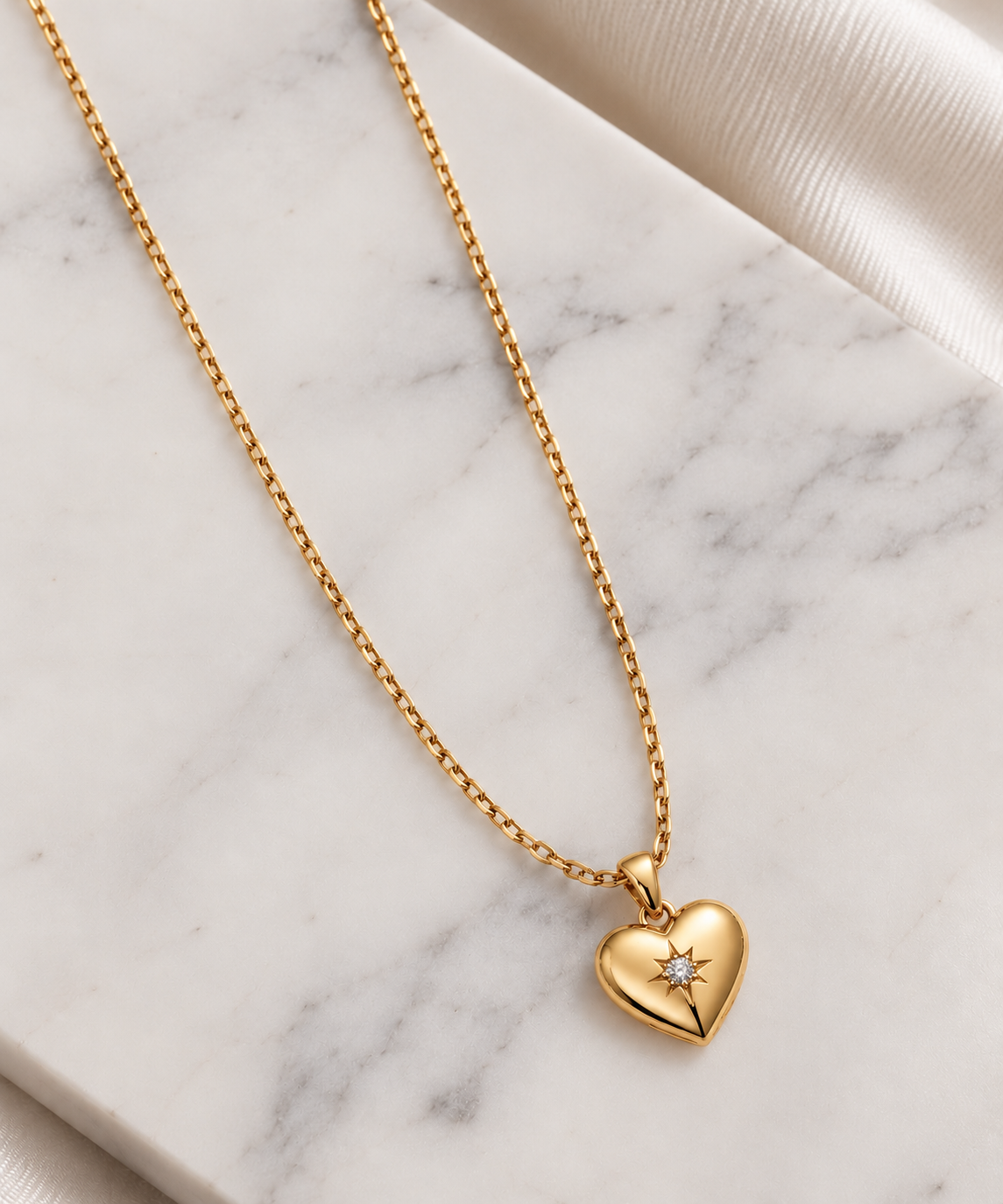 Amore Heart Necklace - Gold