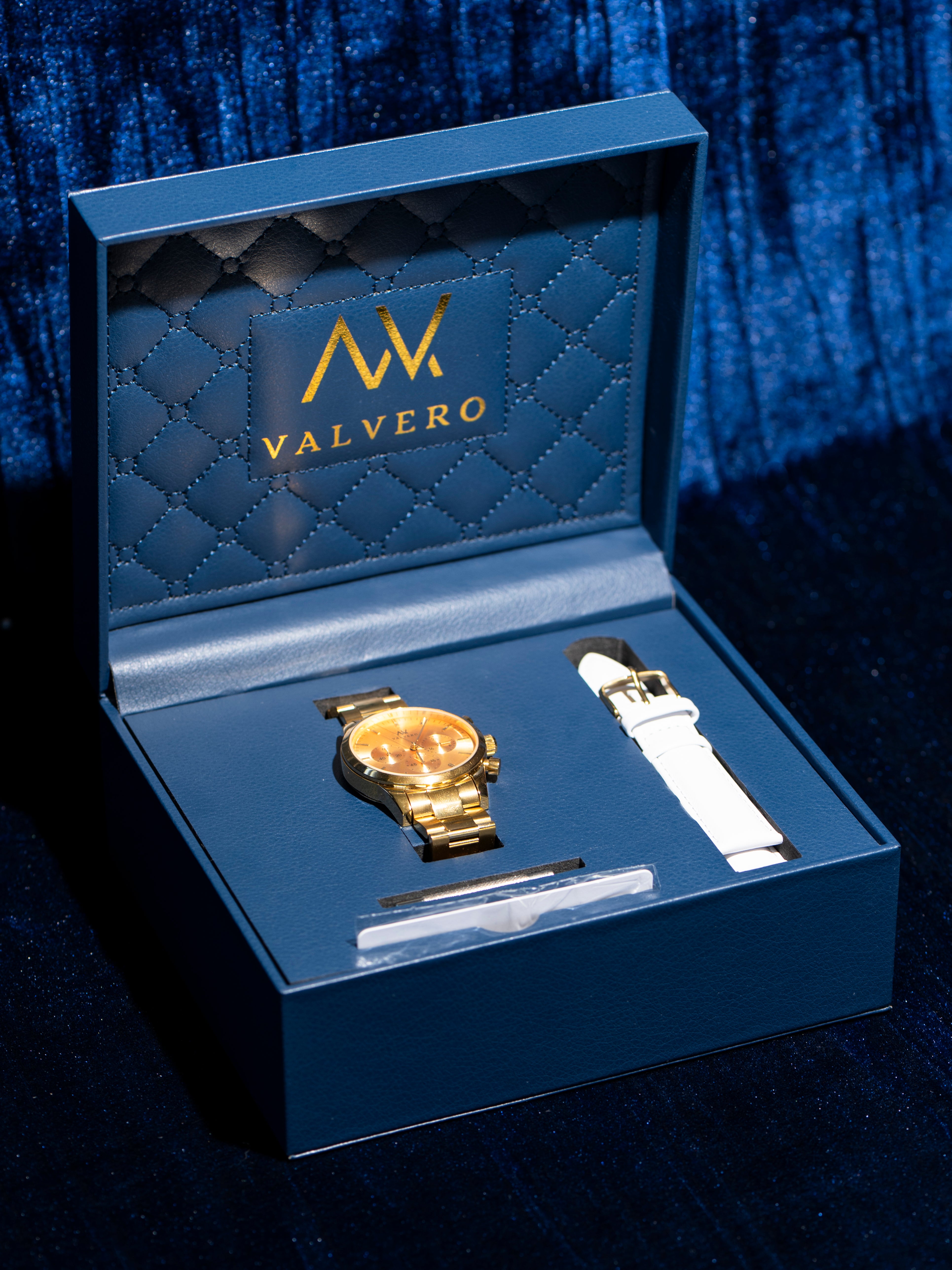 Timeless Set ~ Fiero Luxe Gold Watch & Vero Bracelet Luxe Gold
