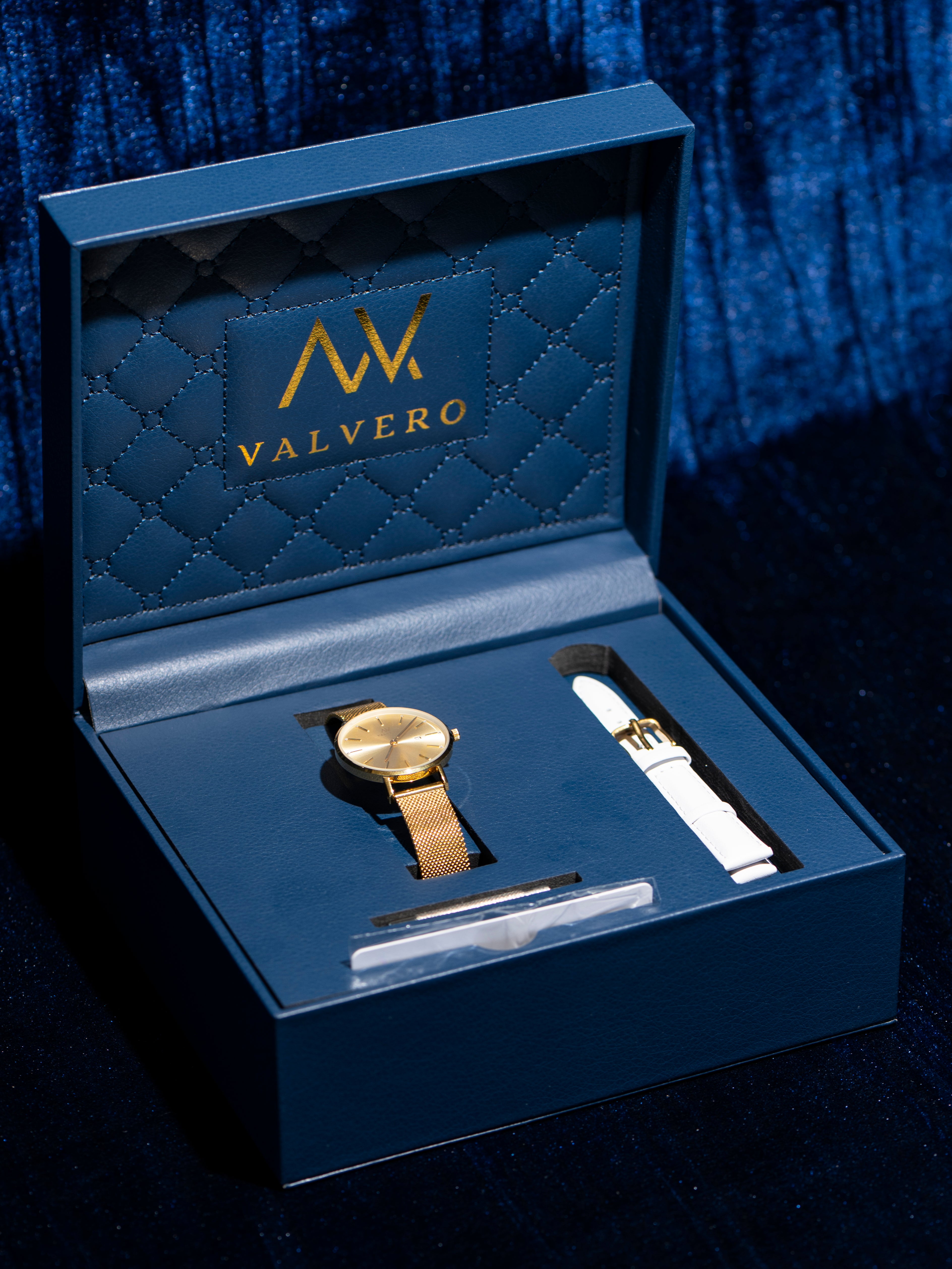 Amara Petite Watch - Luxe Gold