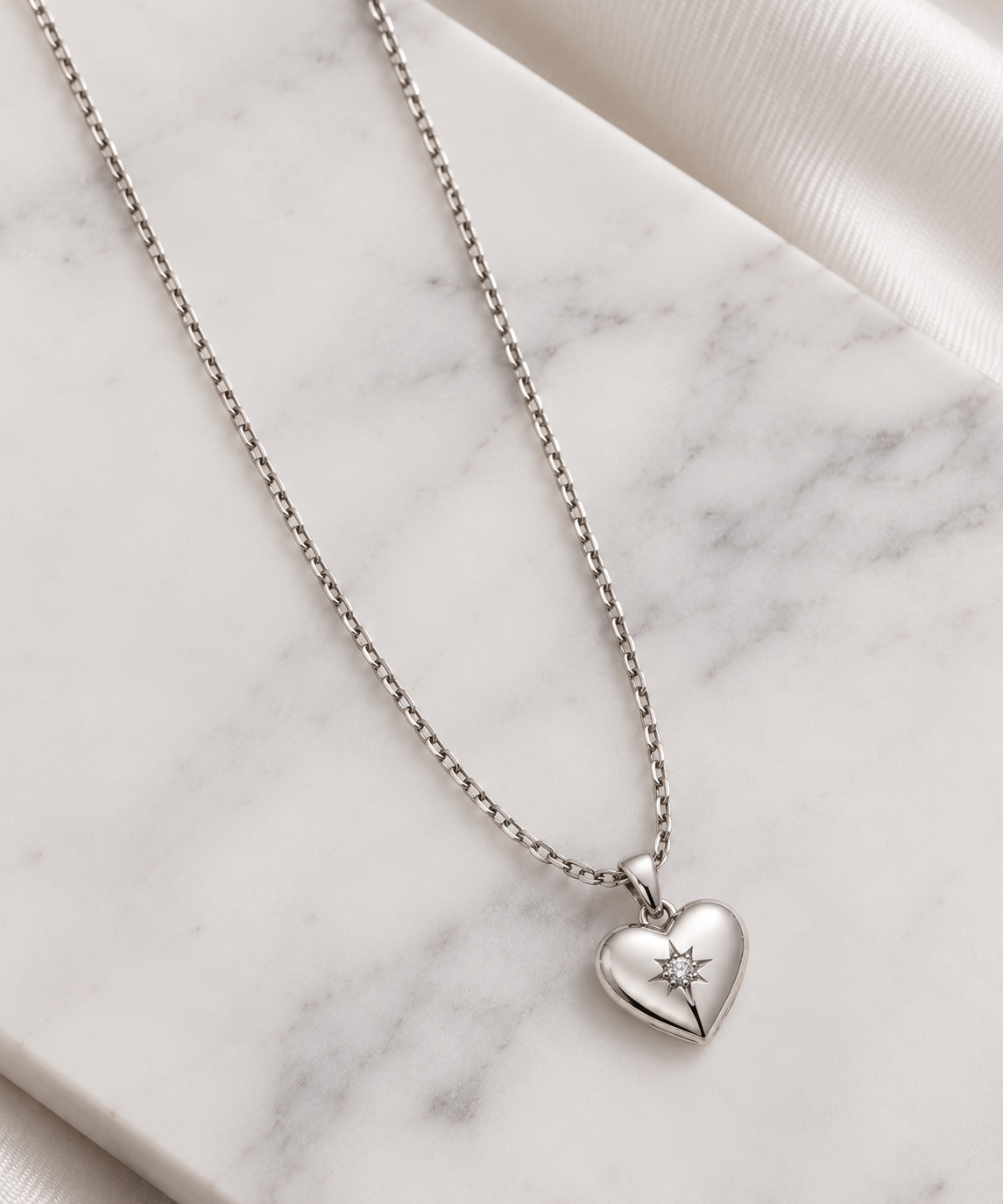 Amore Heart Necklace - Silver